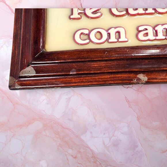 Vintage Spanish “Te Cuidaré Con Amor” 3D Resin Wall Plaque 19x14 Precious Moment - Picture 4 of 10